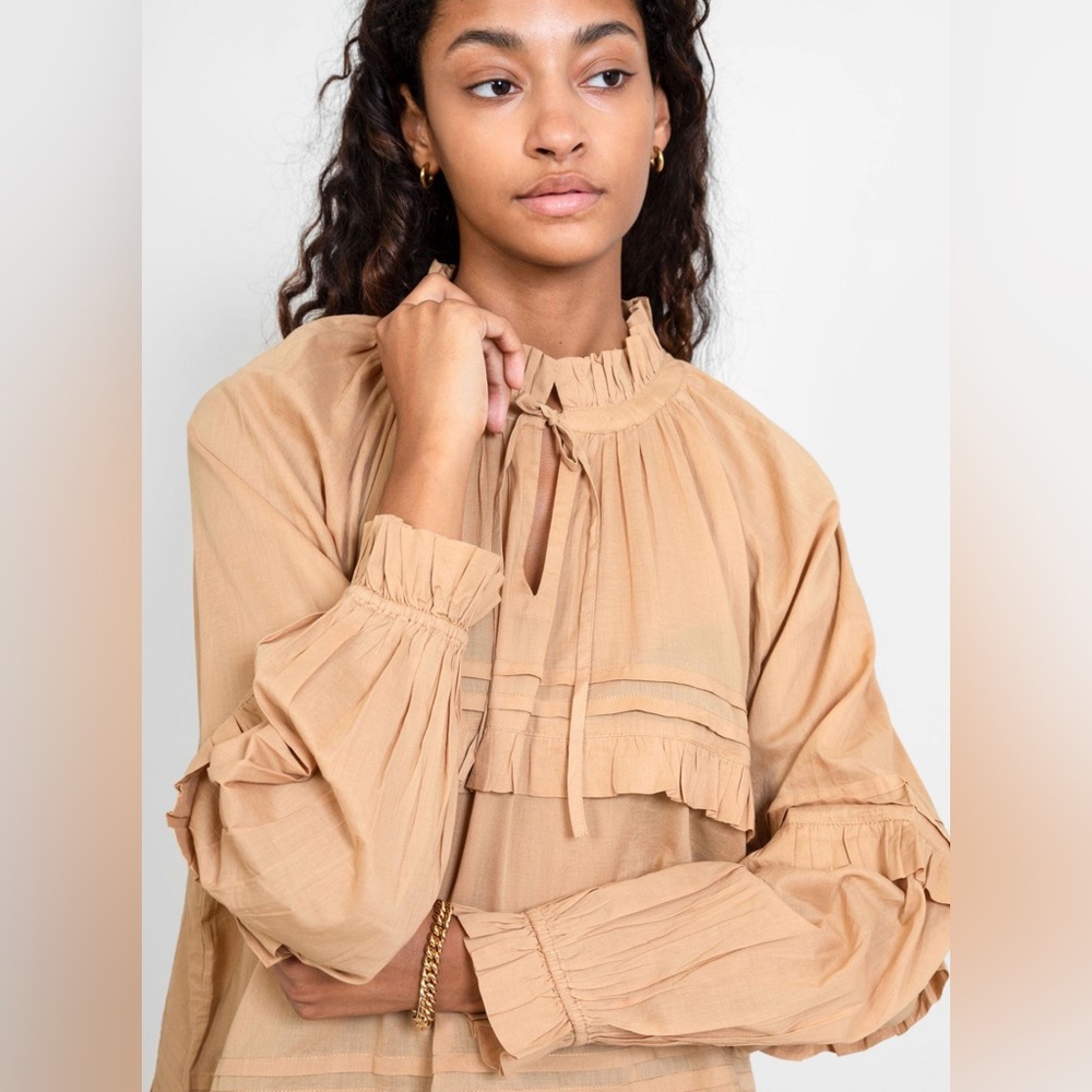 Skall Studio Aster Shirt in Dark Beige